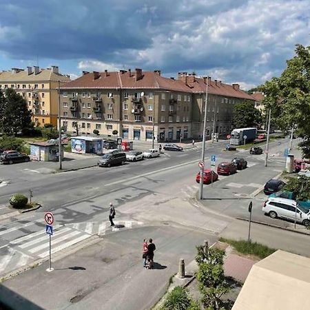 Priestranny 3 Izb. Apartman V Centre S Parkovanim. Banská Bystrica Exterior photo