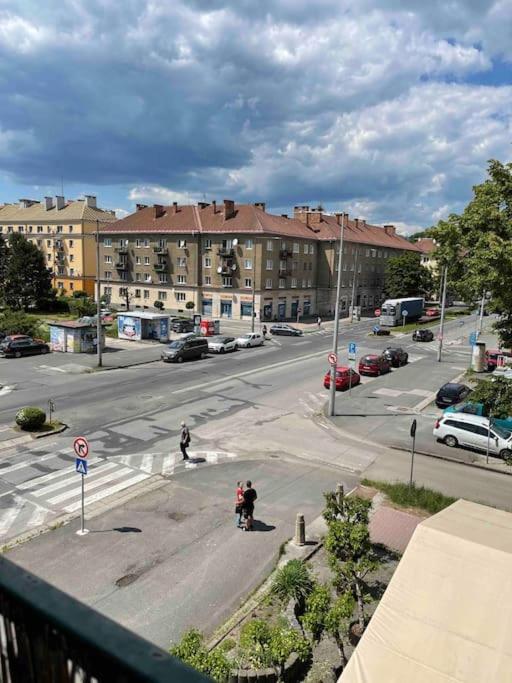 Priestranny 3 Izb. Apartman V Centre S Parkovanim. Banská Bystrica Exterior photo